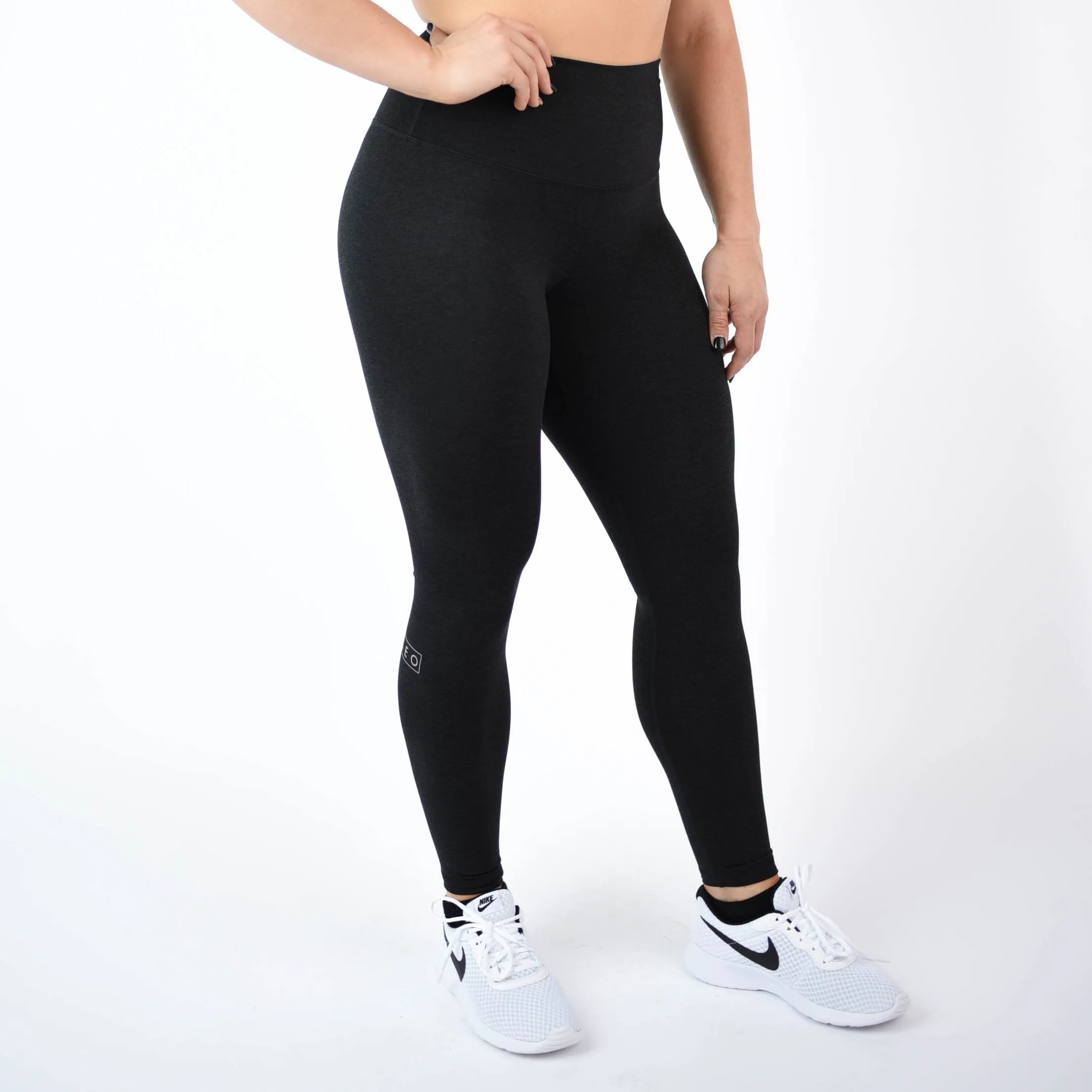 FLEO El Toro 25" Heather Black Leggings (Bounce)